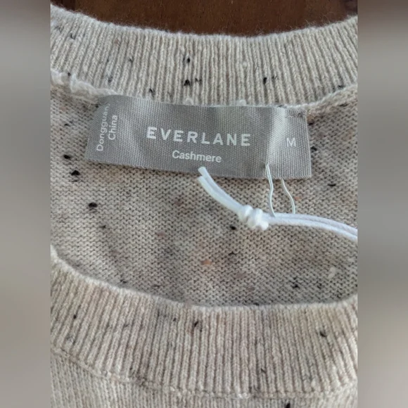 Everlane cashmere crewneck NWT size medium - Picture 5 of 14